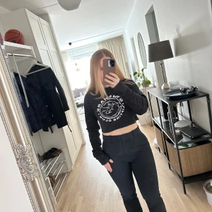 Croppad swetshirt - Sweatshirt från gymshark