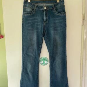 JEANS - Helt nya jeans från SHEIN, aldrig använda. 