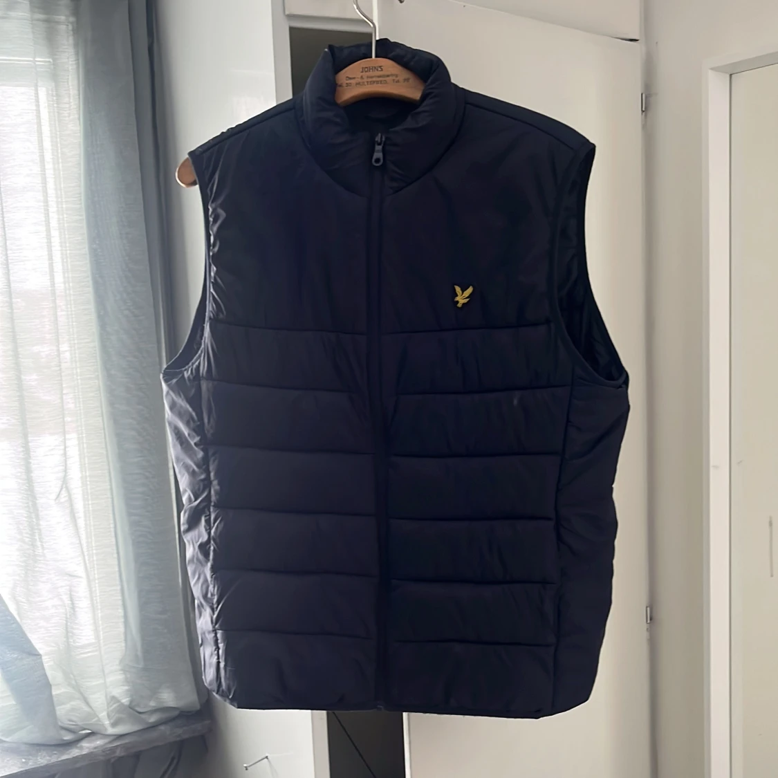 Lyle scott väst