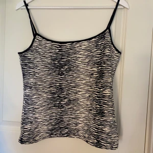 Vintage linne - Superfint vintage linne med zebraprint i bra skick!