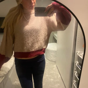Stickad tröja - Sååå fin mysig stickad tröja💓💓💓