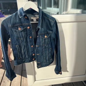 Jeansjacka stl 34 HM  - Jeansjacka 