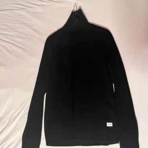 Jack and Jones turtle neck  - •10/10 •Helt oanvänd  •Nypris 500