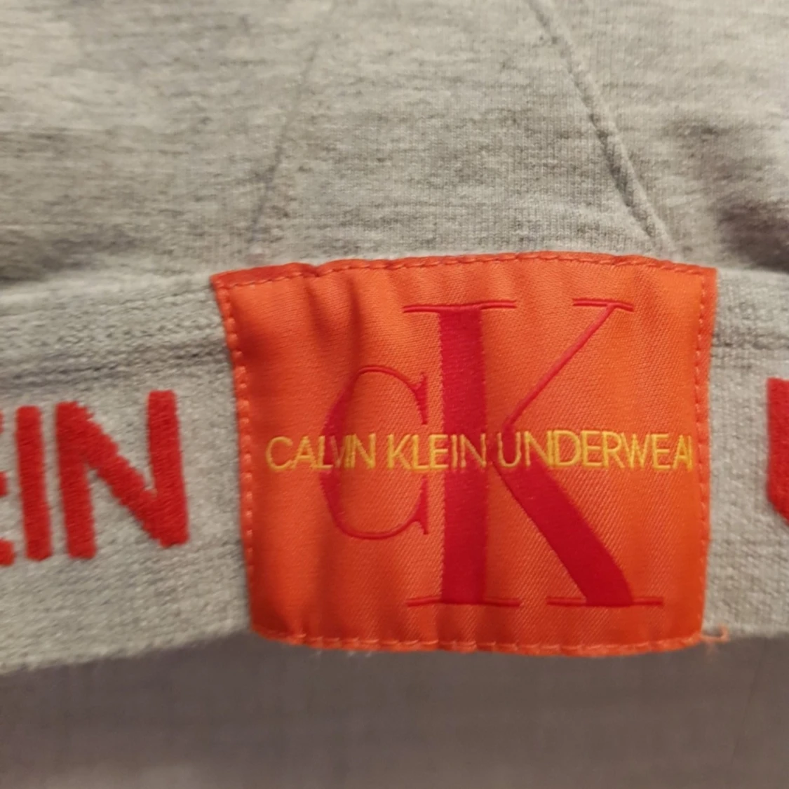 Calvin Klein crop top topp bh strl S / AA70 - 90