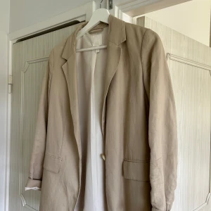 H&m kavaj beige - Super fin och bra skick! 150:-