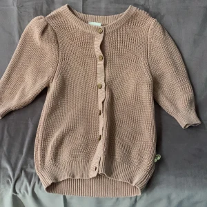 Kortärmad tröja💗 - Jätte fin tröja som inte kommer till någon användning💗Ny skick 