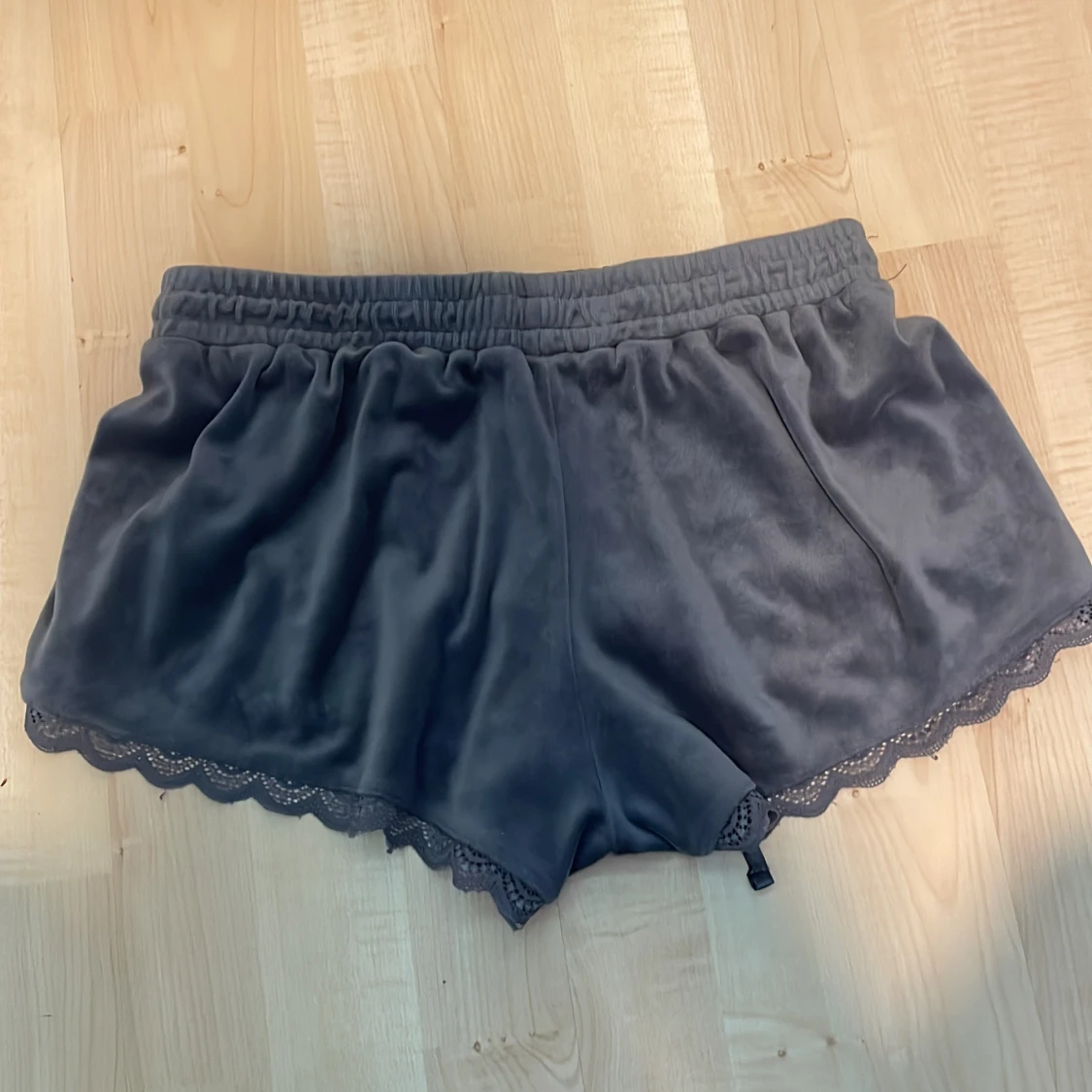 Shorts  - 90