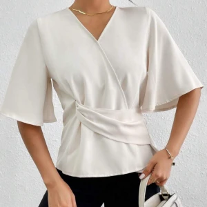 Blus  - Super fin blus som tyvärr inte kommer till användning💜 