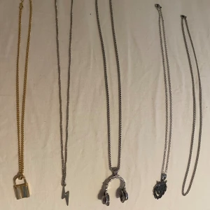 Halsband  - 5 för 100kr 20kr/st