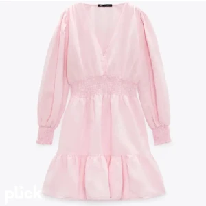 Söker! - Söker denna klänning i stl Xs/S, Max 250kr ink frakt.