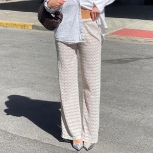 Madlady linnebyxor  - Helt oanvända endast testade , han inte returnera i tid💕nypris 599kr, lappen är bortklippt.