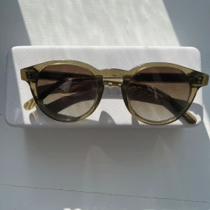 Chimis - Tjenare just nu säljer jag ett par Chimis 03 i färgen green. Glasögonen är i ett mycket bra skick dom har använts nån enstaka gång. Box medföljer såklart