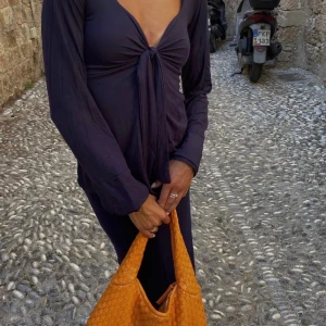 Maddy blouse  - Säljer min, knappt använd. Färgen navy 