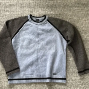 Vintage stickad tröja  - Topp skick! Mer blå i verkligheten 