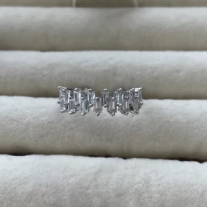 Guldplätrad och Silver ringar  - Massa nya ringar i lager!! Ringarna är silver, guldpläterade och är justerbara vilket innebär att de passar alla! Skötselråd medföljer! Kontakta vid intresse av köp! 💓