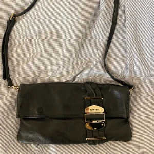 Jimmy Choo väska - Helt ok skick. 