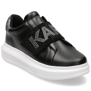 Karl Lagerfeld skor  - Såå coola Karl Lagerfeld skor, de är lite slitna fram och lite smutsiga på sulorna men annars i bra skick, nypris är runt 2000kr ❤️