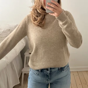 Superfin stickad tröja  - Från Vila 