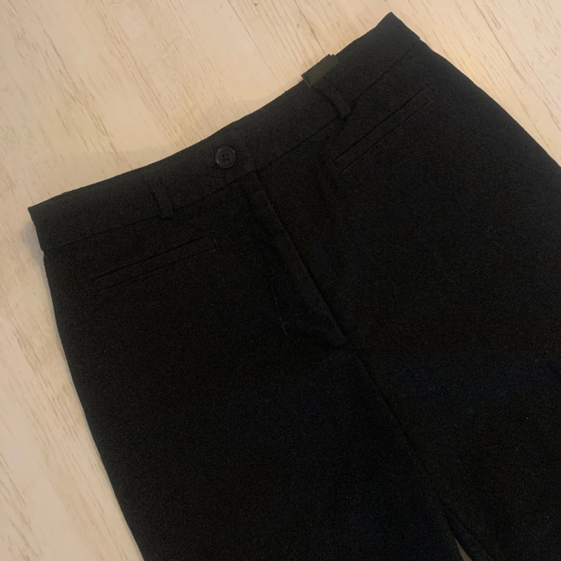Svarta kostymbyxor  - 90