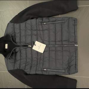 Moncler jacka 