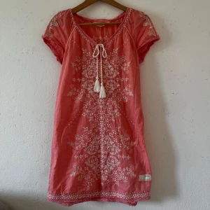 Rosa klänning - Tunn rosa klänning från Odd Molly. Storlek S 💗
