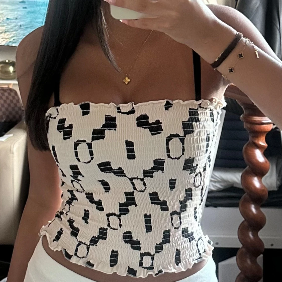 Vit och svart tubtopp