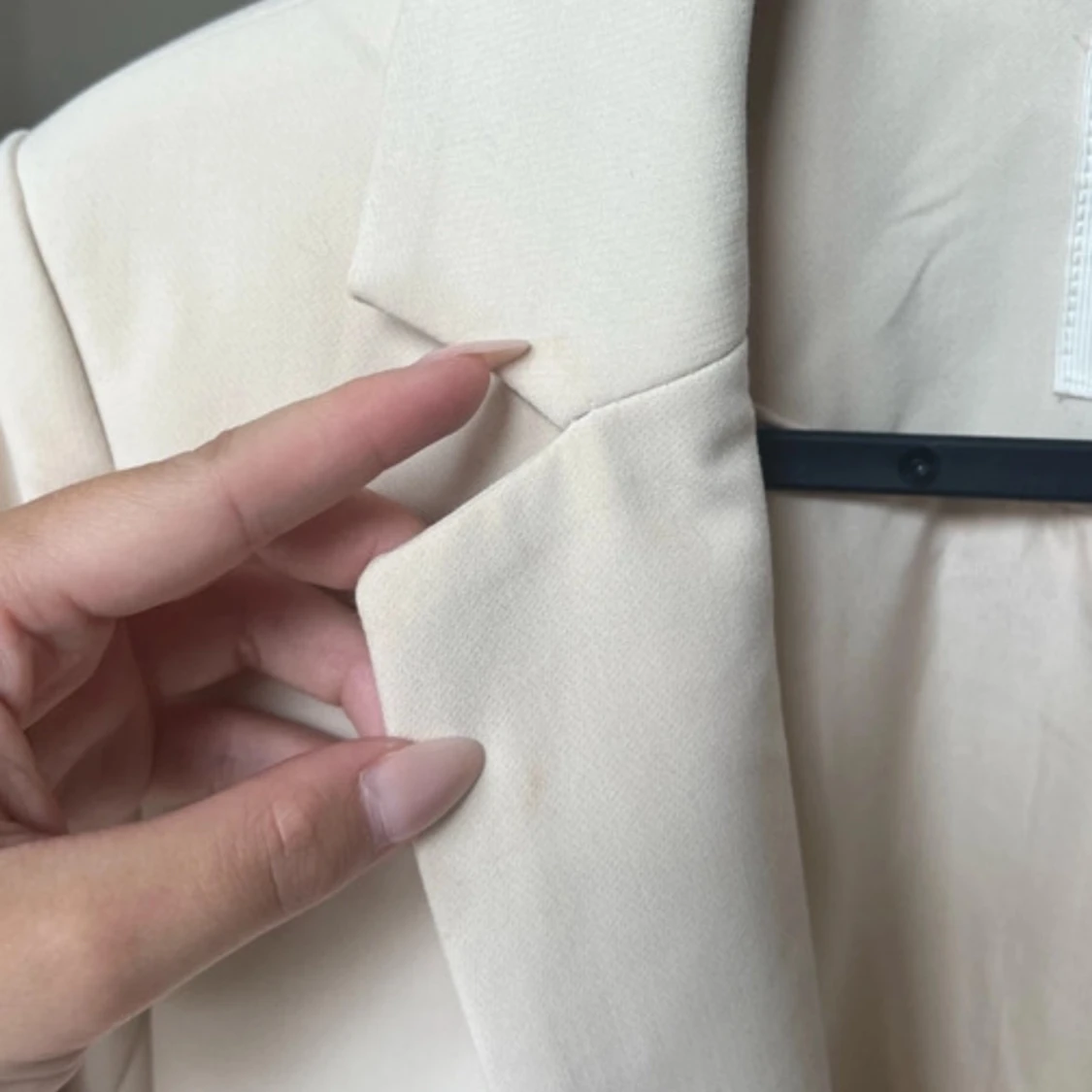 Cremefärgad kavaj - 93