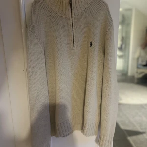 Polo half-zip  - Mycket fin och snygg halfzip   Skick 8-10 Ny pris 2000kr