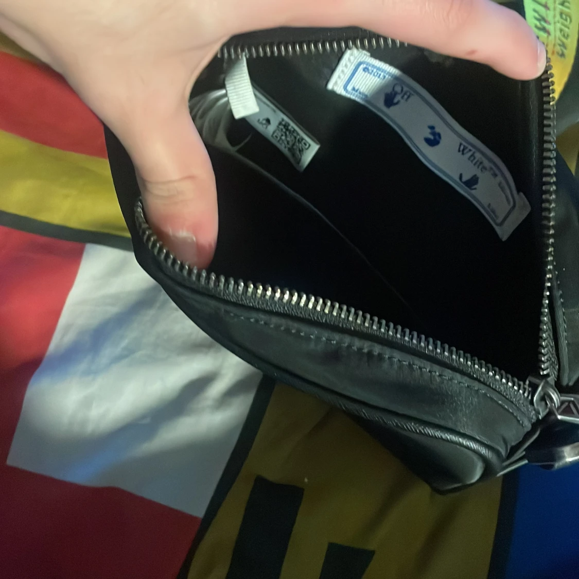 Off White väska - 90