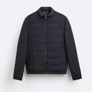 Jacka - Jacka från Zara, perfekt till våren. Strl L men passar M, nypris 499. Helt ny med lapp kvar.