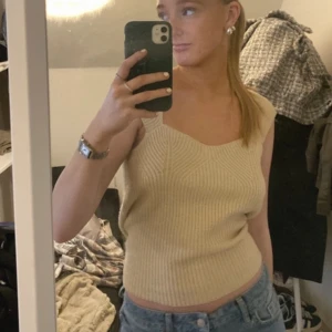 söt sommar topp - i helt nyskick 