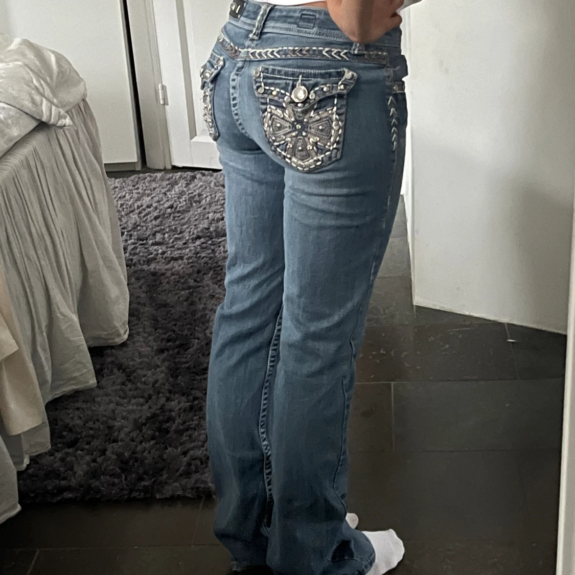 Lågmidjade ljusa jeans