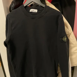 Stone island  - Passar M/L , bra skick. 
