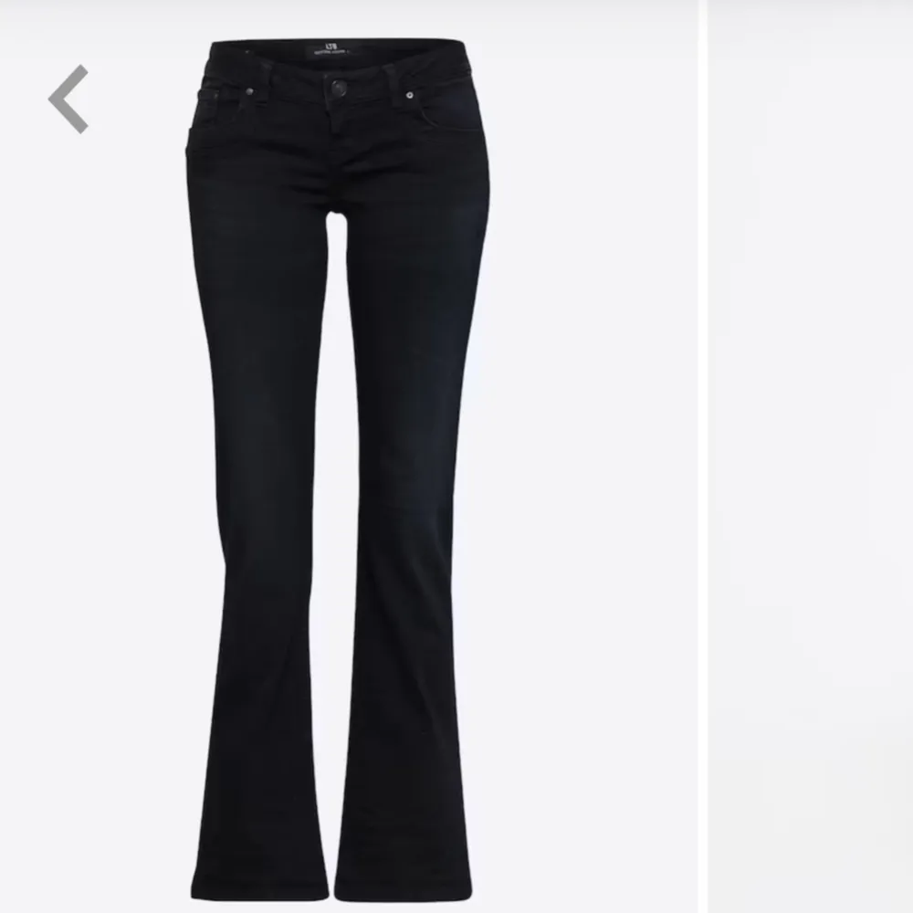 Säljer mina ltb jeans i modellen Valerie!! Väldigt snygga och använda fåtal gånger men kommer inte till användning tyvärr🩷 Köpta för 915kr💞Pris kan diskuteras!. Jeans & Byxor.