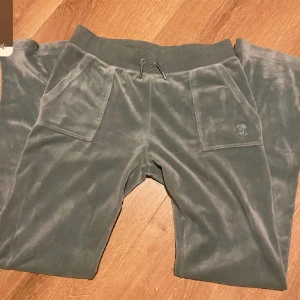 Gröna juicy byxor - Resaverade! 