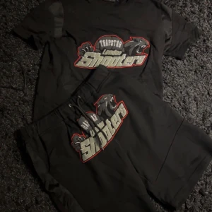 Trapstar  - En oanvänd Trapstar tracksuit 