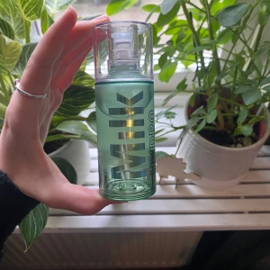Milk primer - Säljer min Milk primer då den inte funkar för mig💗