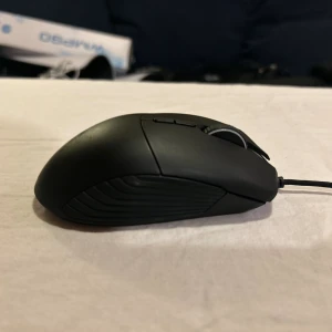 Gaming rgb mus - Fungerar som den ska Pris kan diskuteras 