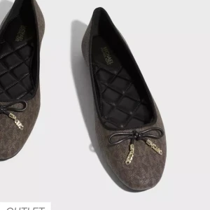 Michael kors ballerina skor - Ballerina skor från michael kors strl 39, helt nya, aldrig använda