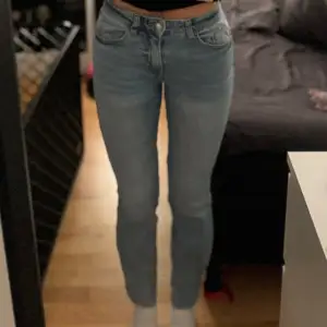 Fina jeans från H&M.