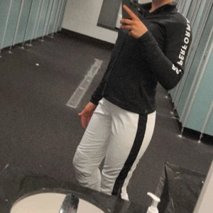 Peak Performance Skidbyxor  - Använda vid ett tillfälle. Inga defekter.  Nypris 1 699.