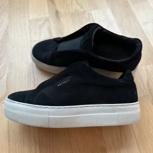 Arigatos 360 clean  - Det är storlek 36 (stora i storleken)  De är lite använda . 