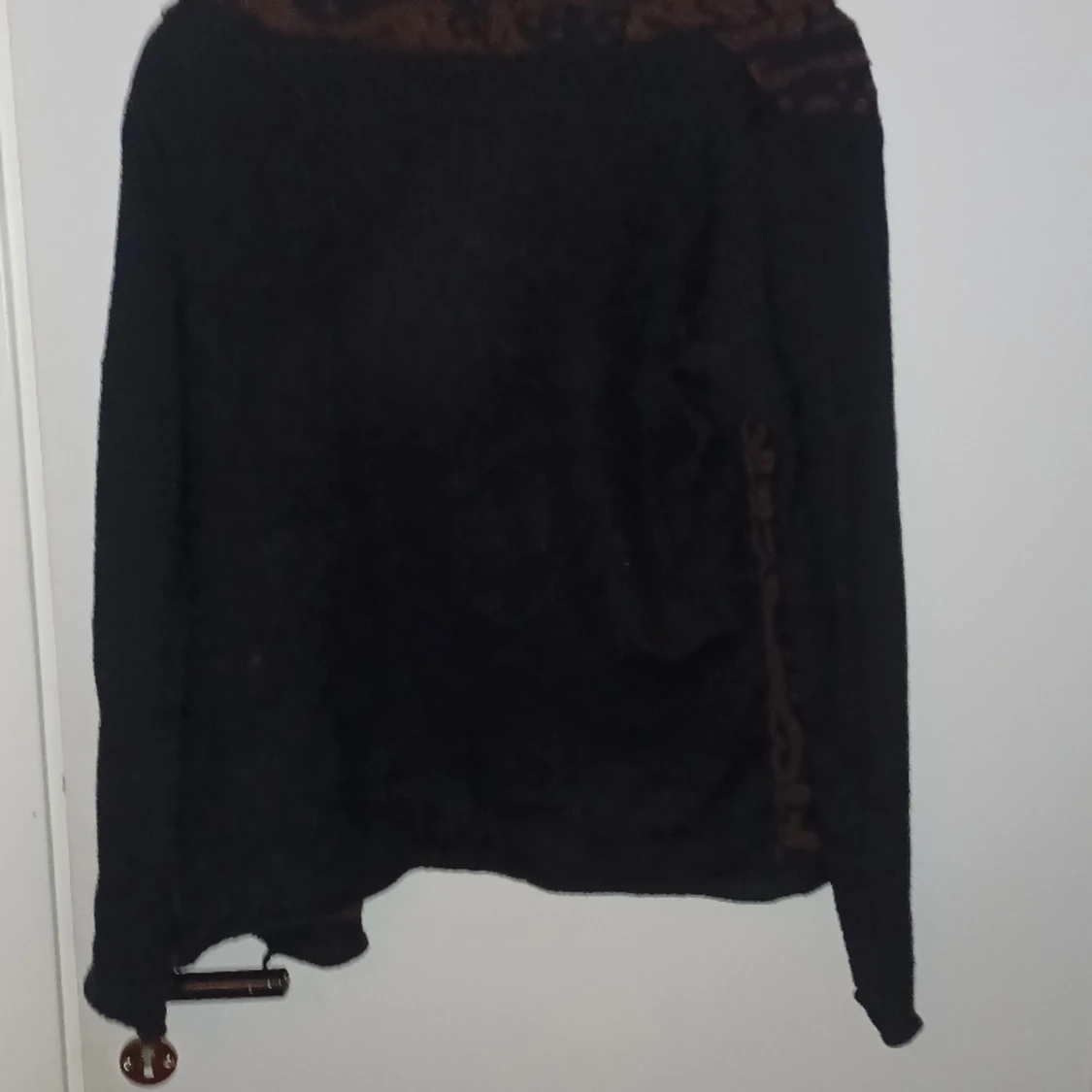 Kofta svart/brun - 91