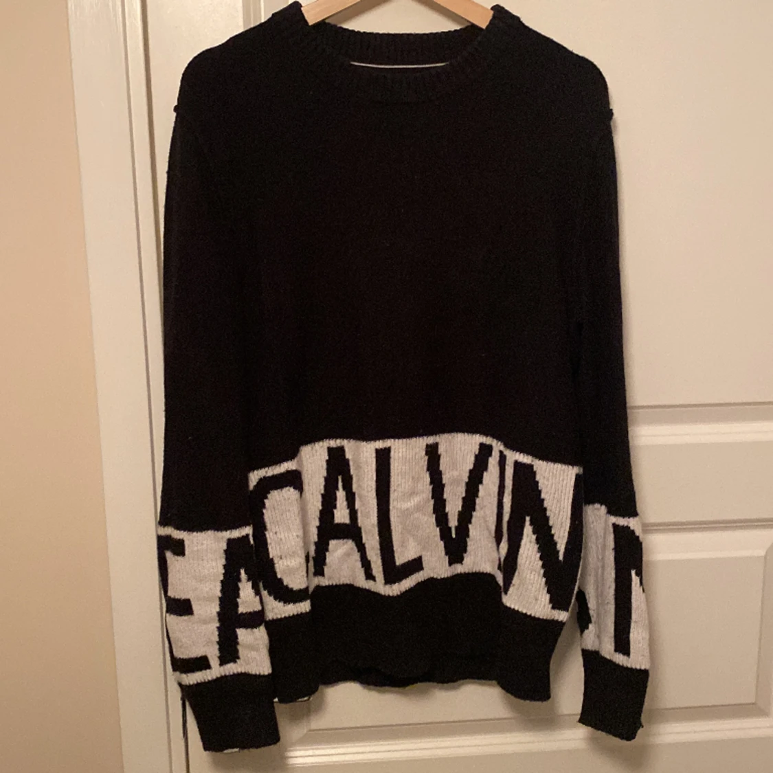 Stickad Calvin Klein tröja