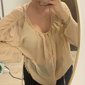 Blus  - Blus frn vila 