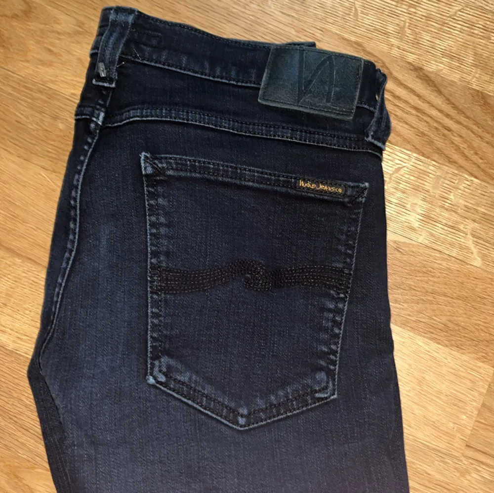 Säljer dessa feta jeans från Nudie| Mitt pris| 300✅ Skriv vid minsta lilla fundering. PM för mer bilder. . Jeans & Byxor.