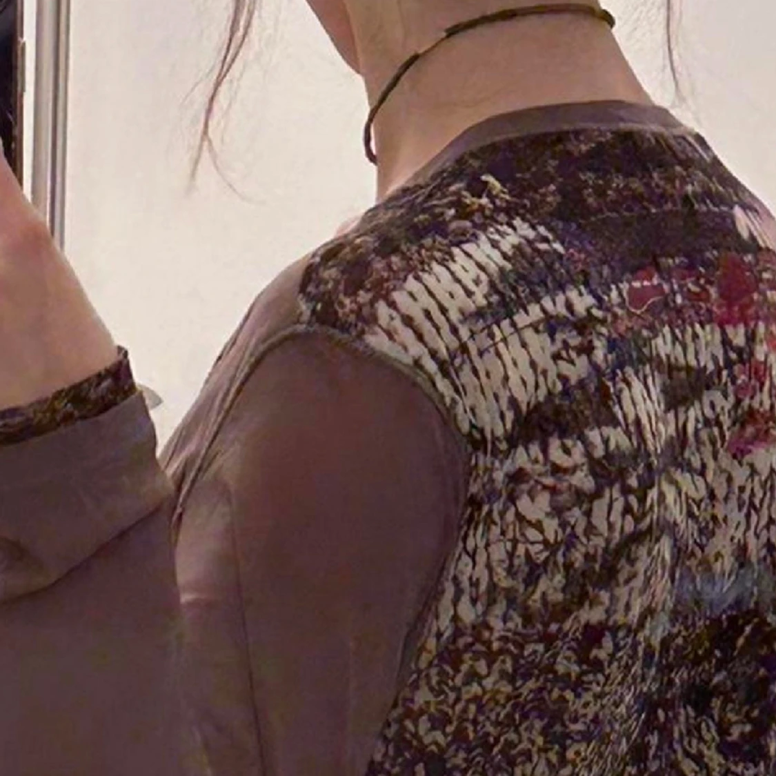 “Wrap around” y2k sheer top - 90