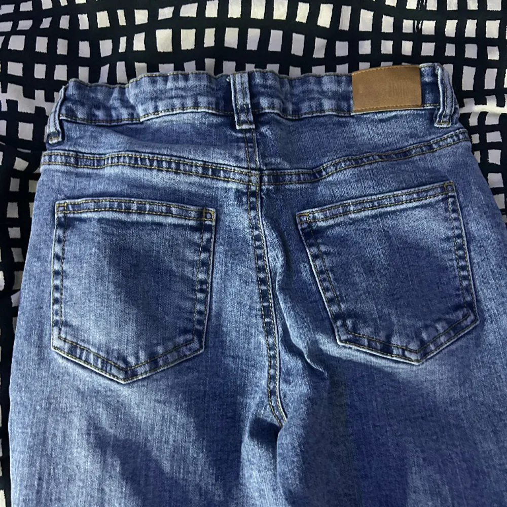 Använda typ 3gånger köpta för 300 . Jeans & Byxor.