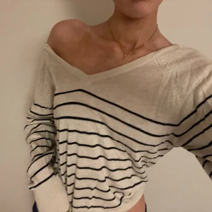 Zara tröja - Fin tröja från zara, passar mig som har S i vanliga fall