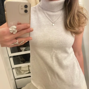 Superfin tröja🥰❣️ - Säljer nu denna då min andra likadana i grön var väldigt populär!❣️🥰